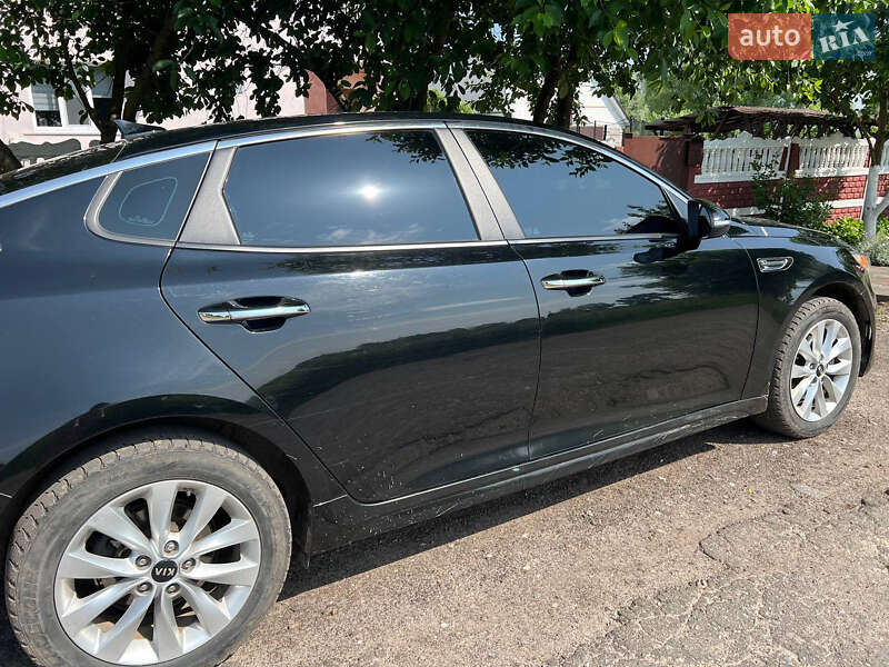 Седан Kia Optima 2017 в Козельце