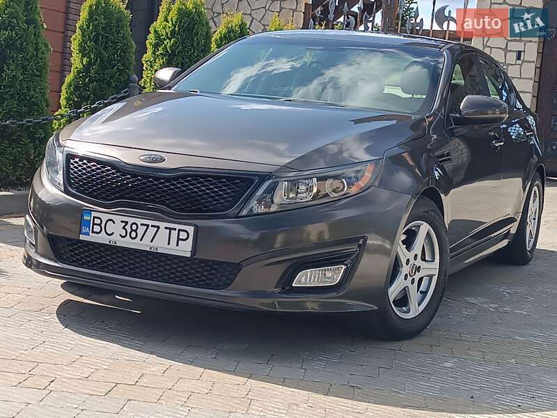 Седан Kia Optima 2014 в 