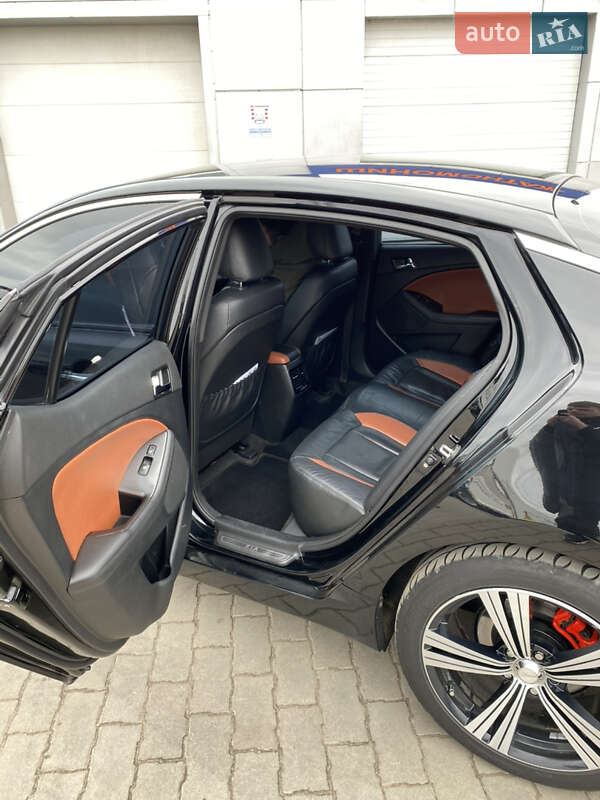 Седан Kia Optima 2012 в Житомире