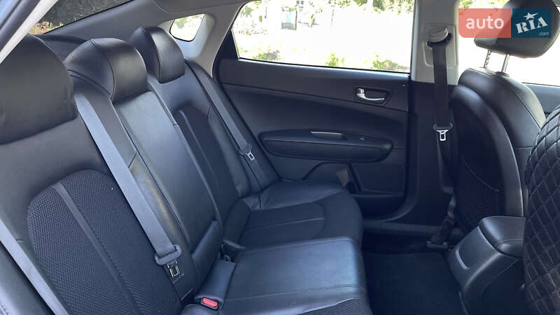 Седан Kia Optima 2018 в Тернополі