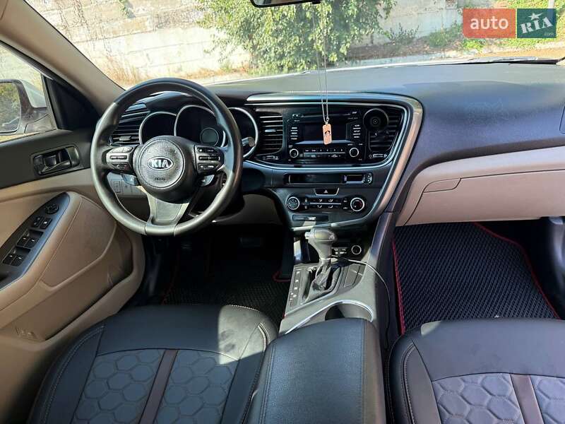 Седан Kia Optima 2014 в Киеве