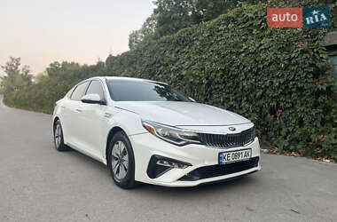 Седан Kia Optima 2016 в Днепре