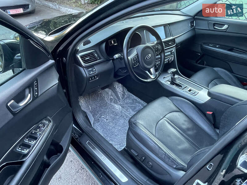 Универсал Kia Optima 2017 в Ровно
