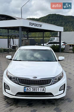 Седан Kia Optima 2015 в 