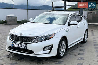Седан Kia Optima 2015 в 