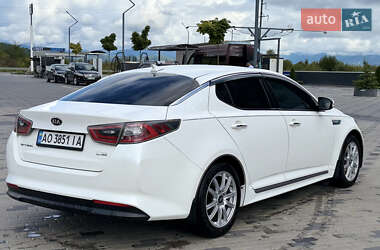 Седан Kia Optima 2015 в 