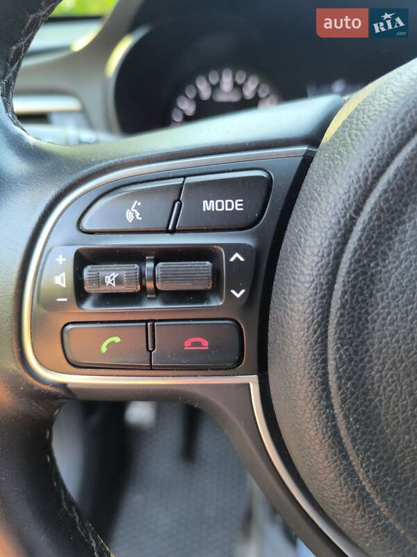 Седан Kia Optima 2016 в Киеве фото 13 Седан Kia Optima 2016 в Киеве