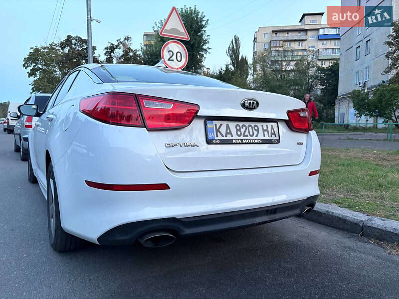 Седан Kia Optima 2014 в Києві