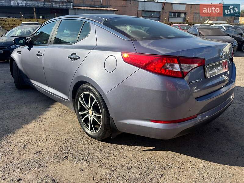 Седан Kia Optima 2012 в Запорожье