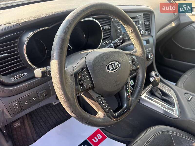 Седан Kia Optima 2012 в Запорожье