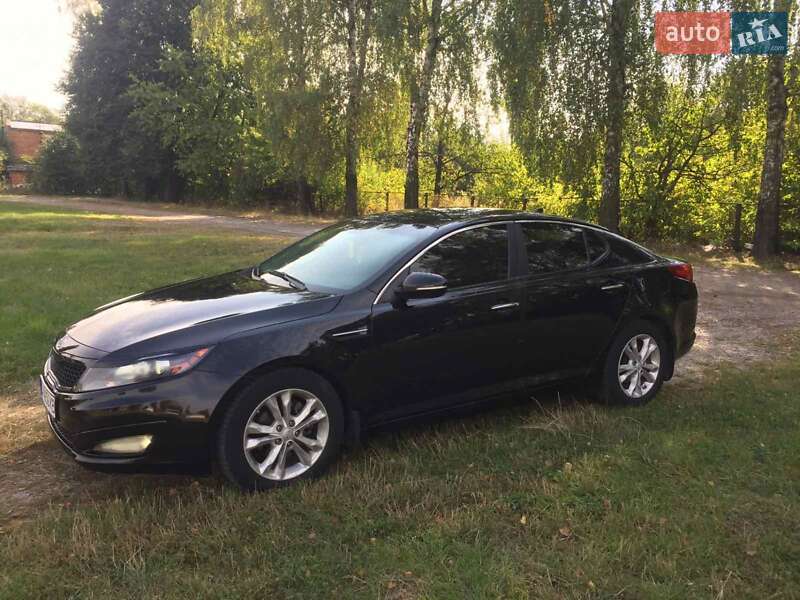 Седан Kia Optima 2012 в Монастырище