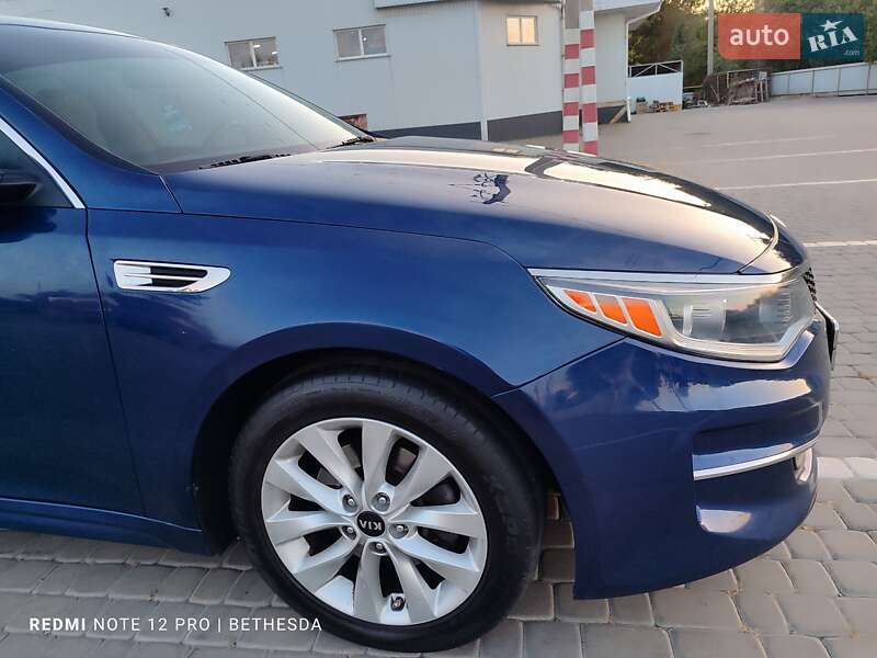 Седан Kia Optima 2016 в Кременчуге