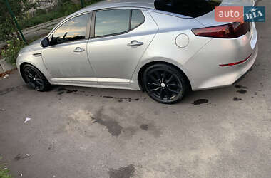Седан Kia Optima 2014 в 