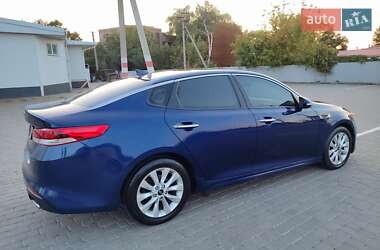 Седан Kia Optima 2016 в Кременчуці