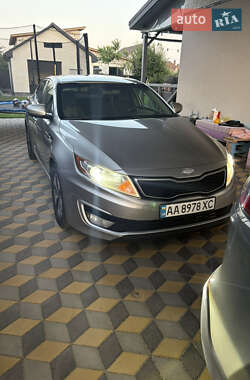 Седан Kia Optima 2013 в Киеве