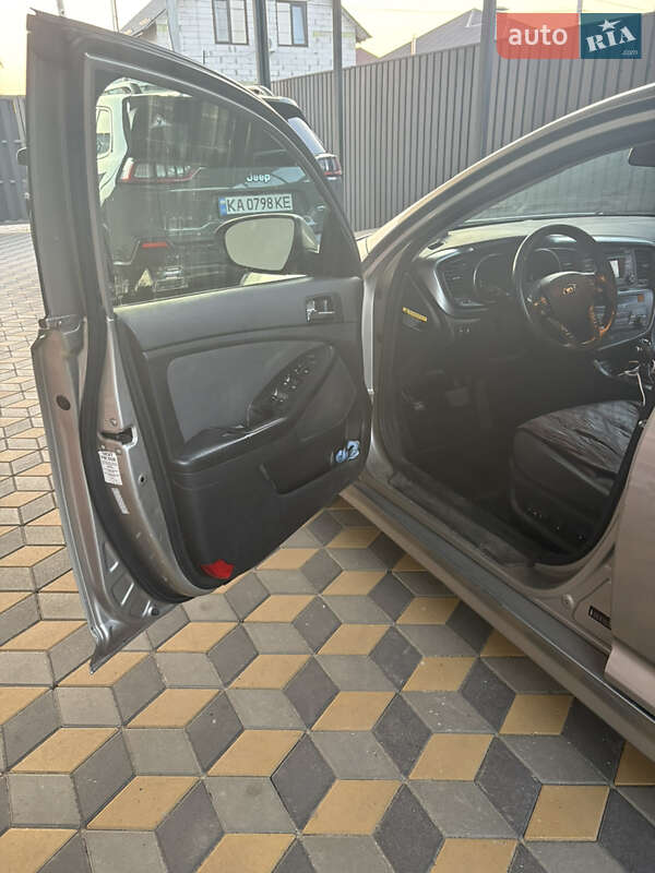 Седан Kia Optima 2013 в Киеве