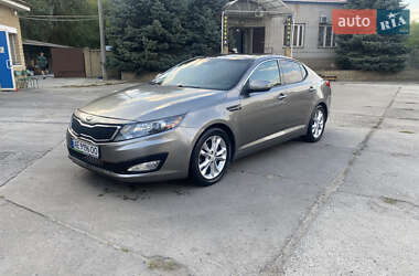 Седан Kia Optima 2013 в Днепре