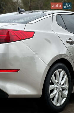 Седан Kia Optima 2014 в 