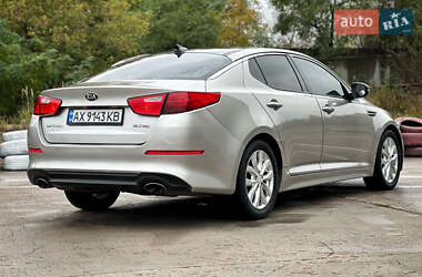 Седан Kia Optima 2014 в 