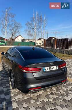 Седан Kia Optima 2017 в 