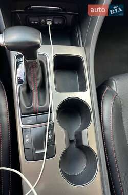 Седан Kia Optima 2017 в 