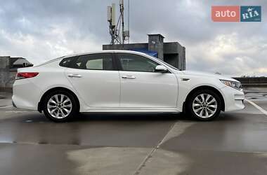 Седан Kia Optima 2017 в 