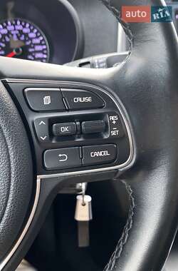 Седан Kia Optima 2017 в 