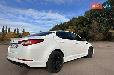 Седан Kia Optima 2013 в  фото 3 Седан Kia Optima 2013 в