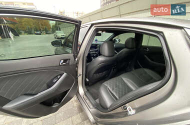 Седан Kia Optima 2013 в Львове