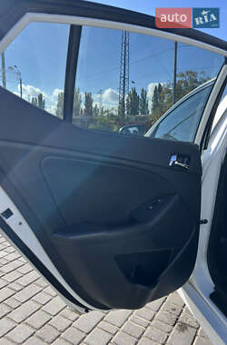 Седан Kia Optima 2012 в 