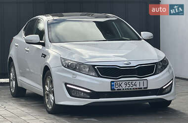 Седан Kia Optima 2012 в 