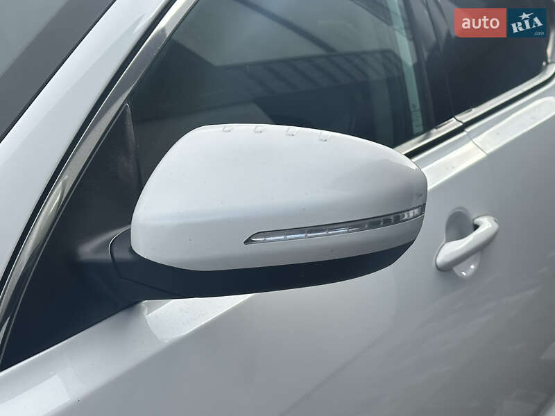 Седан Kia Optima 2012 в Рівному
