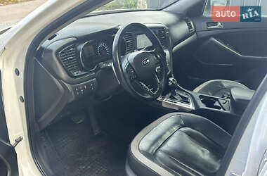 Седан Kia Optima 2012 в 