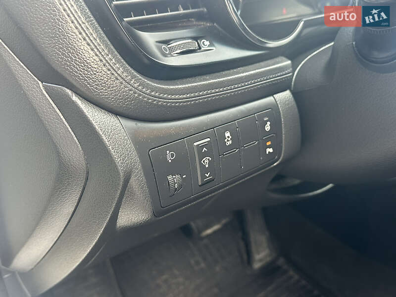Седан Kia Optima 2012 в Рівному