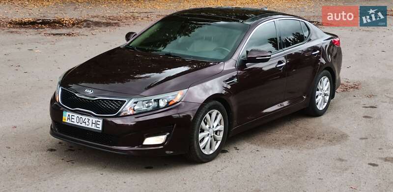 Седан Kia Optima 2015 в Полтаве