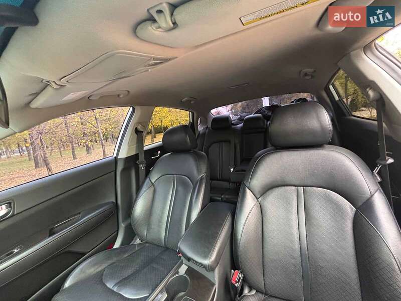 Седан Kia Optima 2016 в Запоріжжі фото 24 Седан Kia Optima 2016 в Запоріжжі