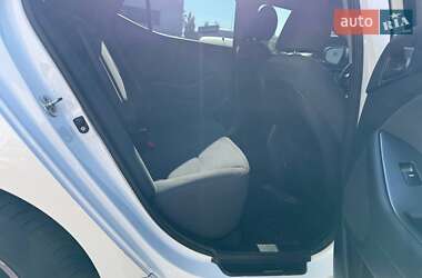 Седан Kia Optima 2015 в 