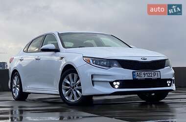 Седан Kia Optima 2017 в 