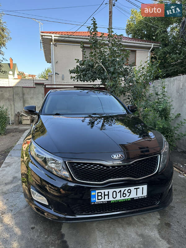 Седан Kia Optima 2014 в 