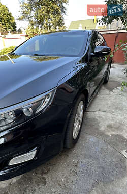 Седан Kia Optima 2014 в 