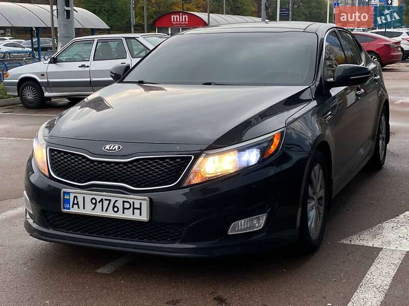 Седан Kia Optima 2014 в Киеве
