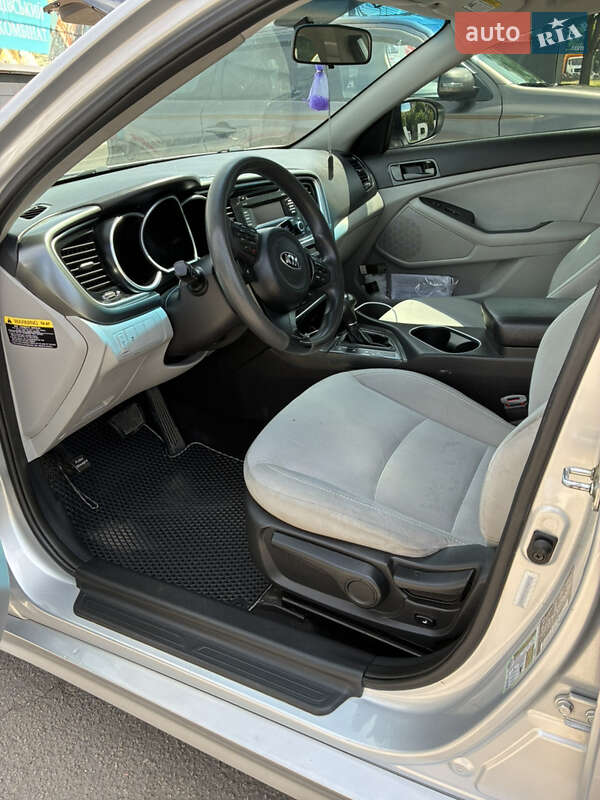 Седан Kia Optima 2014 в Харькове