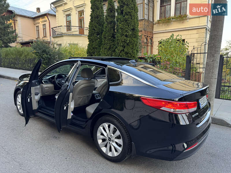 Седан Kia Optima 2017 в Черновцах