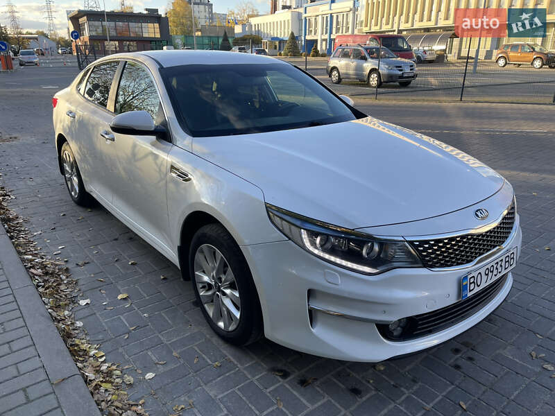 Седан Kia Optima 2017 в Львове