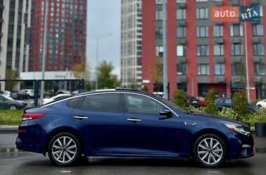 Седан Kia Optima 2018 в  фото 11 Седан Kia Optima 2018 в