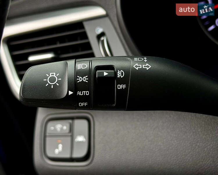 Седан Kia Optima 2018 в Киеве фото 27 Седан Kia Optima 2018 в Киеве