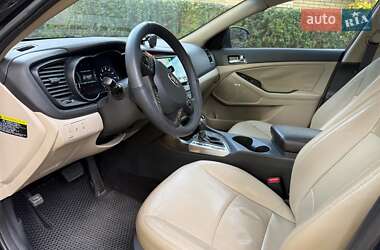 Седан Kia Optima 2013 в 