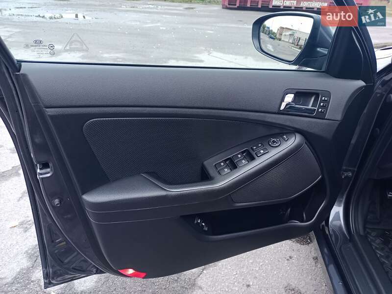 Седан Kia Optima 2012 в Полтаве фото 35 Седан Kia Optima 2012 в Полтаве