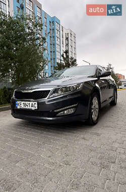 Седан Kia Optima 2012 в 