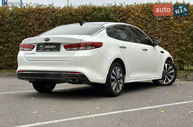 Седан Kia Optima 2016 в 